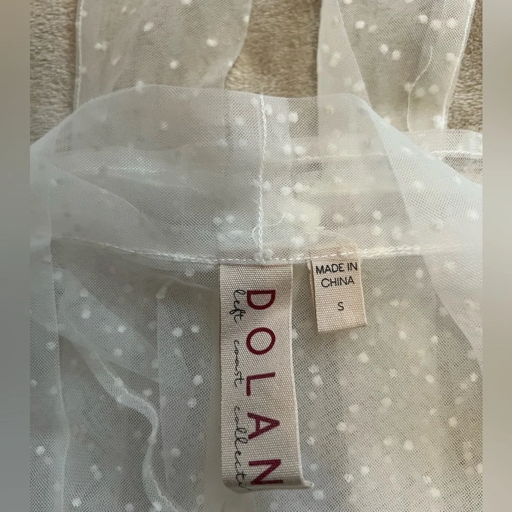 Dolan Sheer White Polka Dot blouse anthologies
Tie~neck Size S - Picture 12 of 13